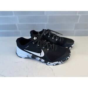Nike Metcon with Flywire - Men's Size 7.5/Women's Size 9
